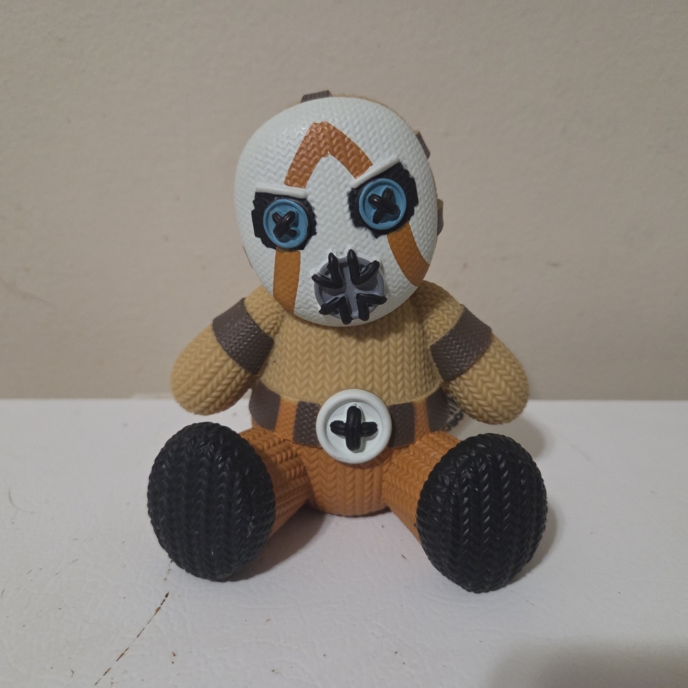 Borderlands Psycho Bandit Handmade By Robots vinyl figure.